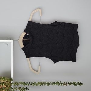 Black Sleeveless Crop Top